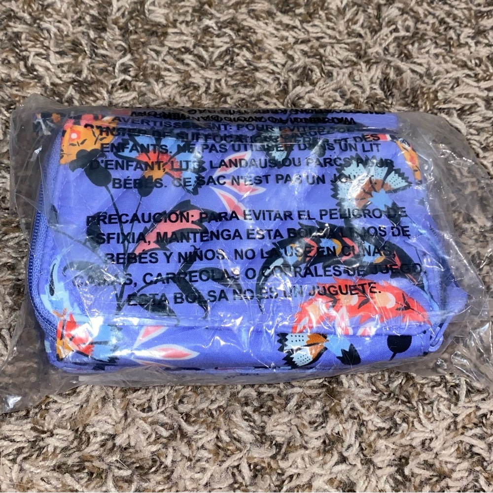 BNWT Vera Bradley Wallet